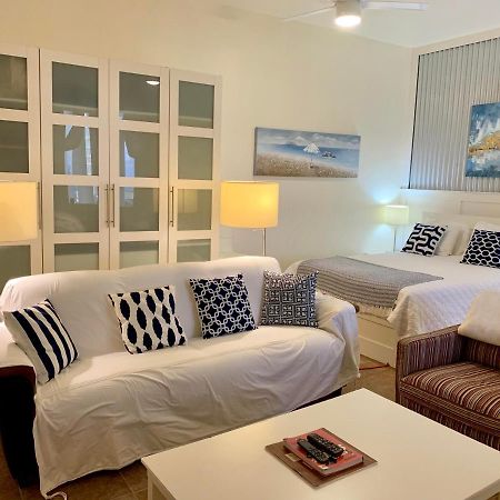 Villa Del Mar Studios E And W Freshwater Pond Екстер'єр фото